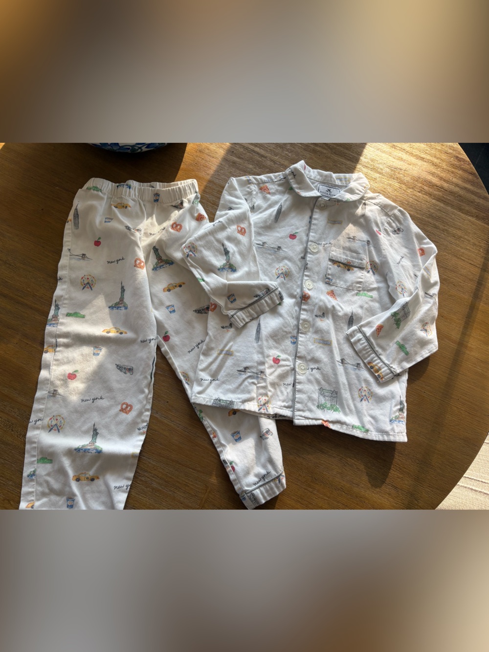 Petite Plume New York City White Printed Two-Piece Pajama Set size 5